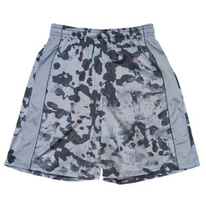 Under Armour Camouflage Training Shorts Athletic Loose Fit Grey Black Medium